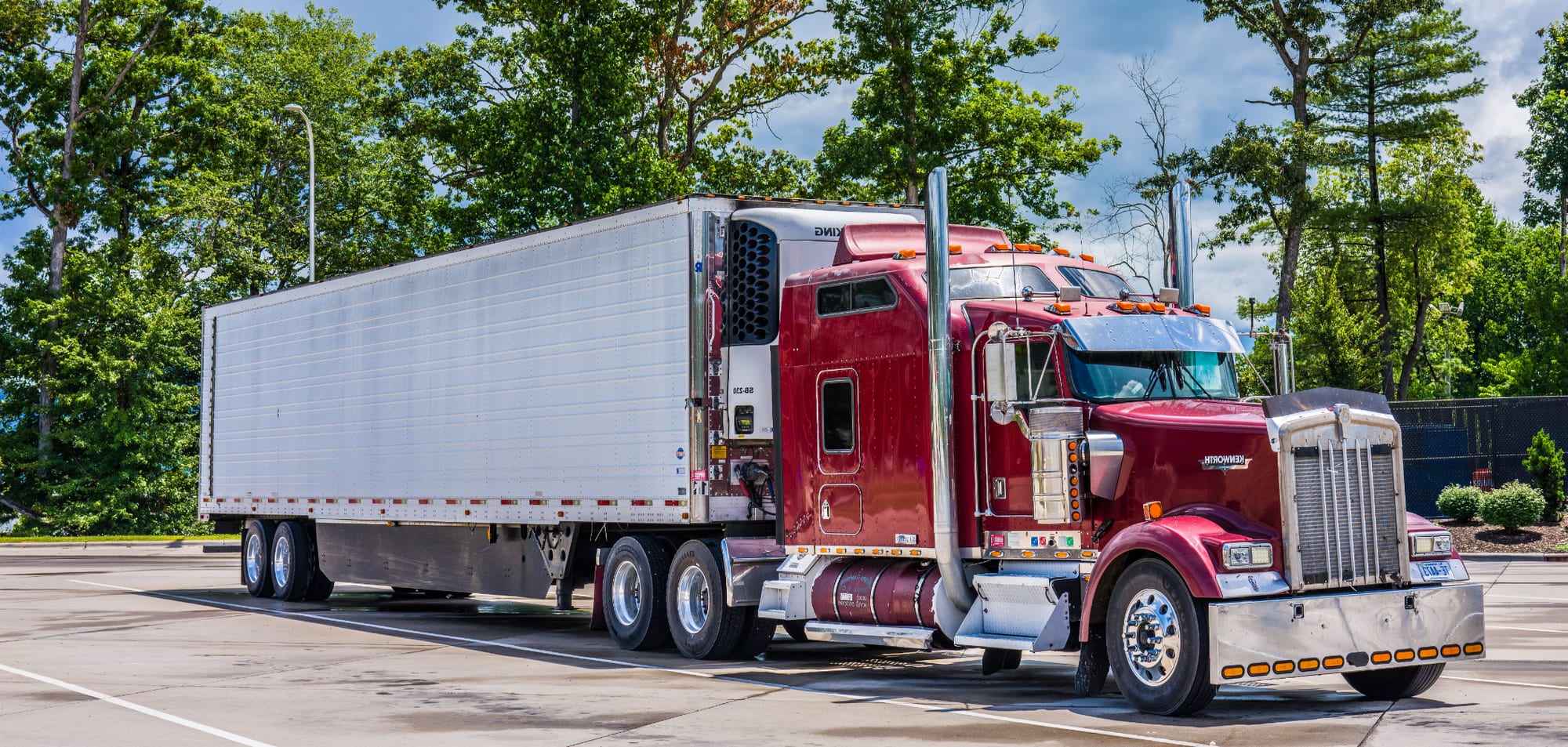 Red Kenworth, mirrored